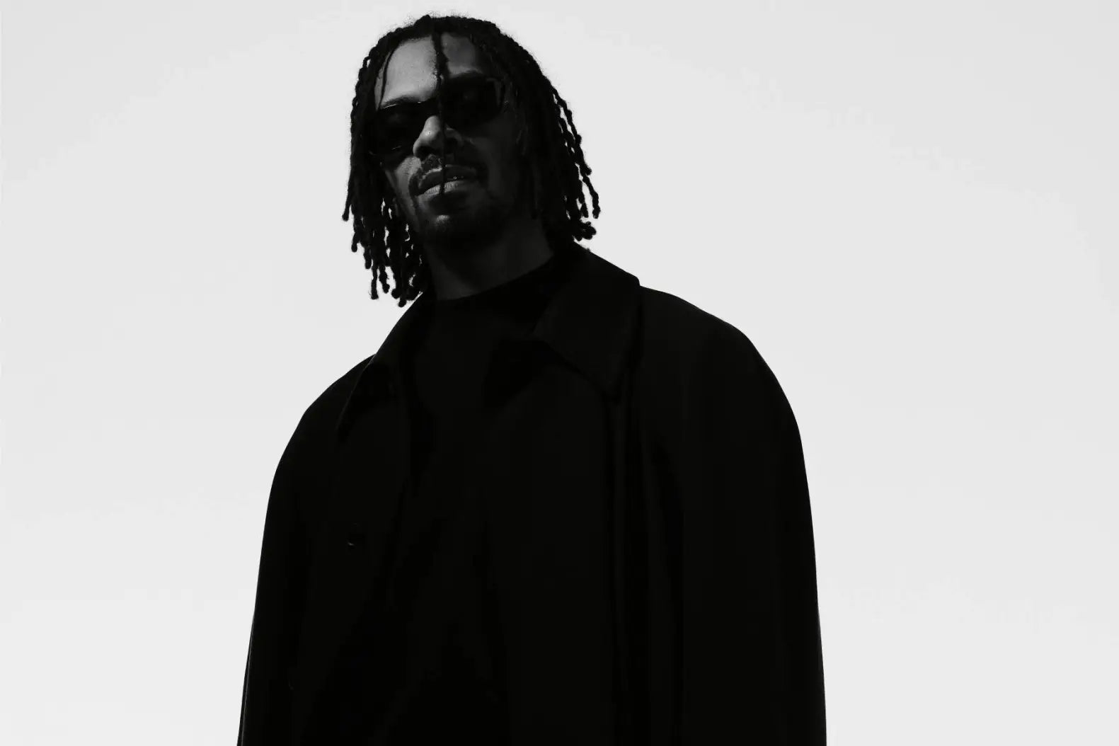 Erick the Architect : Un voyage solo dans l'univers de 'I’ve Never Been Here Before'" - HYTRAPE