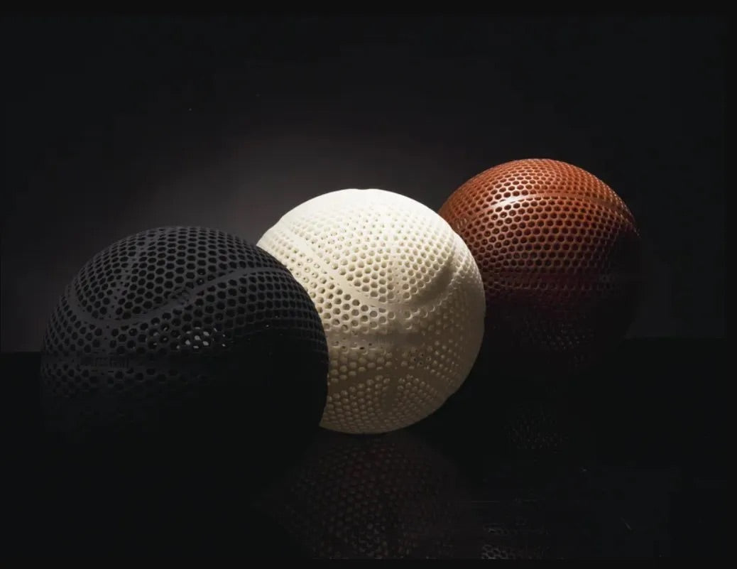 Le nouveau ballon de basket Airless imprimé en 3D de Wilson coûte 2 500$ - HYTRAPE