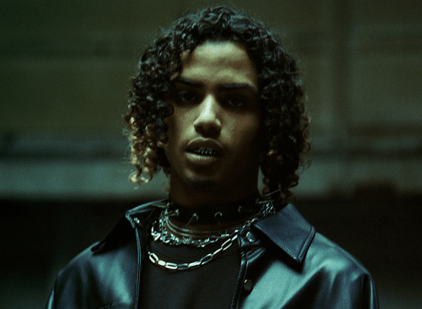 Luv Resval dévoile son nouvel album "Mustafar" - HYTRAPE