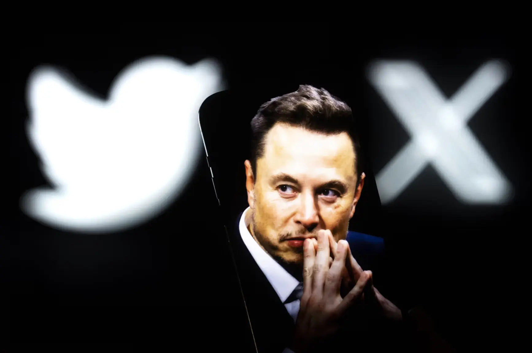 Twitter devient "X" : Elon Musk annonce un rebranding - HYTRAPE