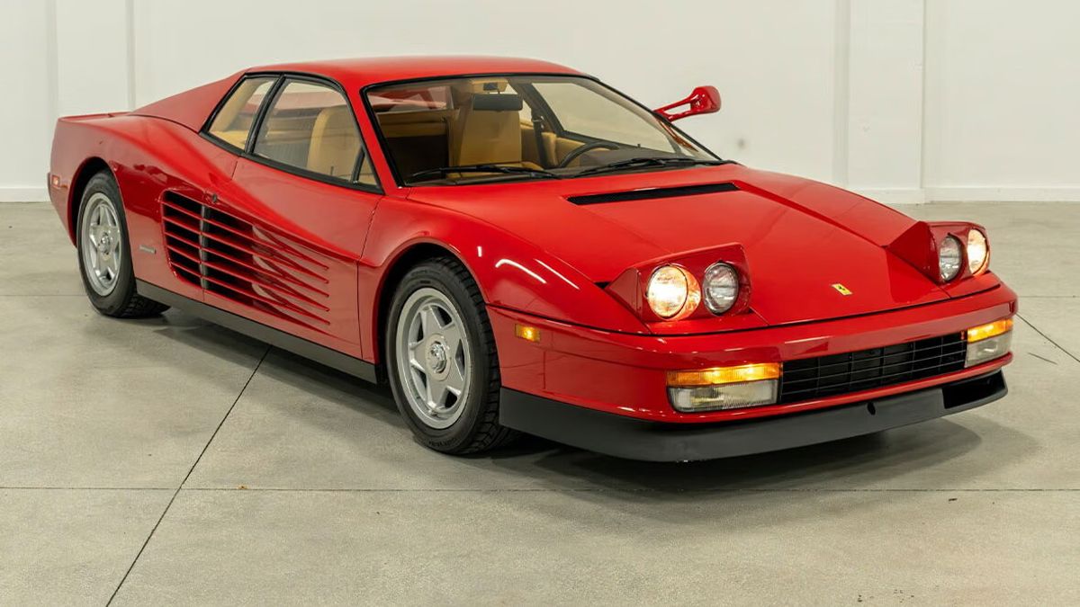 Drake et sa Ferrari Testarossa de 1986 : que signifie Monospecchio ?