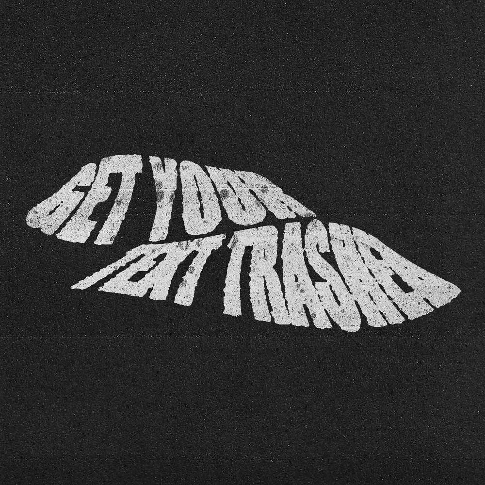 Aperçu 2 sur 4 de Text Trasher, ressource Mockups par Studio AAA